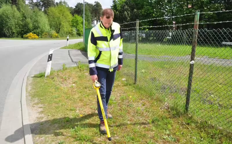 Magnetic Valve & Utility Locator for Underground Infrastructure