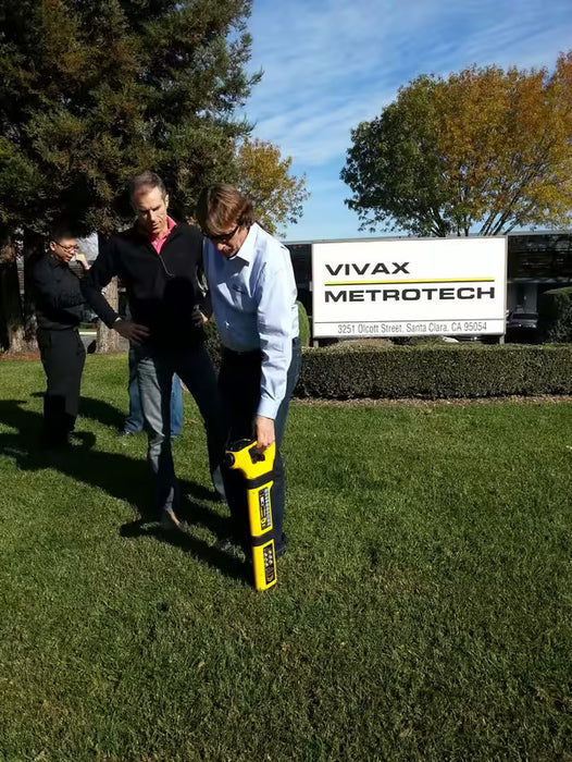 Underground Pipe & Cable Locator for Utility Detection